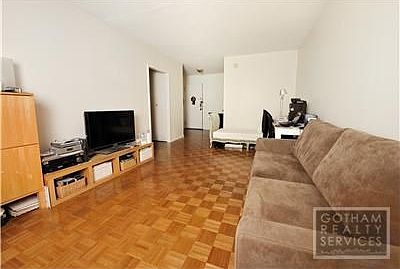 5th image of 301 E 87th St APT 14C