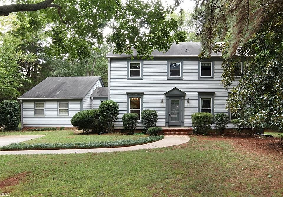 1st image of 5 Deerglade Ct