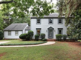 5 Deerglade Ct, Greensboro, NC 27410