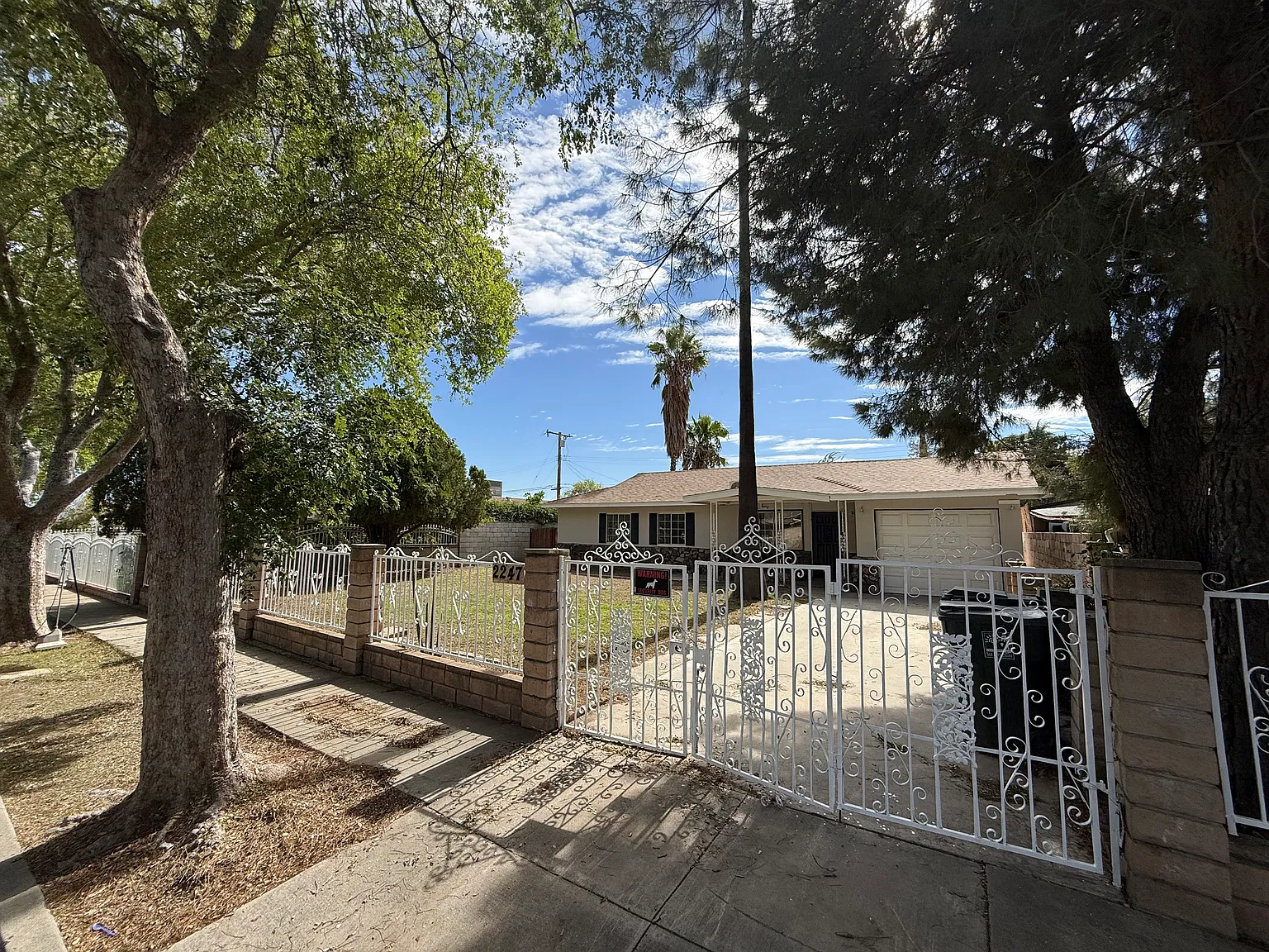 3 bed, 1100 sqft, $2,395 — Photo 2