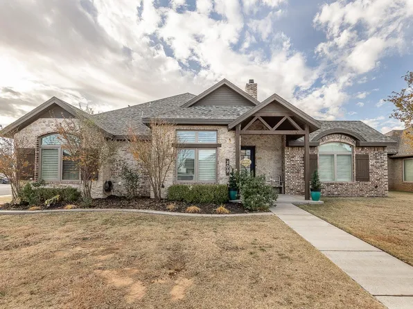 309 N 11th St, Wolfforth, TX 79382