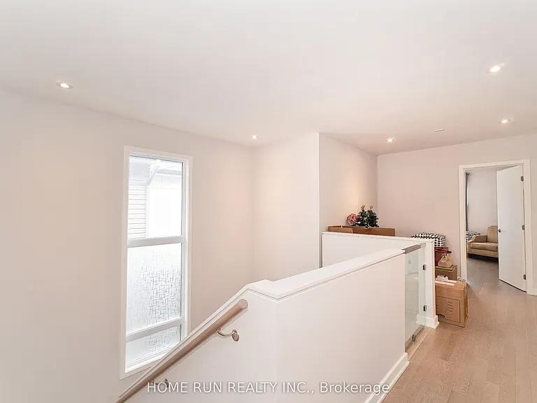 250 Soprano Ave — Photo 21