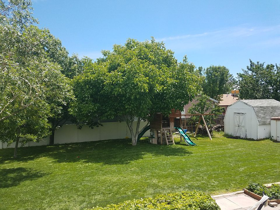 2nd image of 10047 S Prestwick Cir