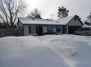 906 Smith St, Grayling, MI 49738