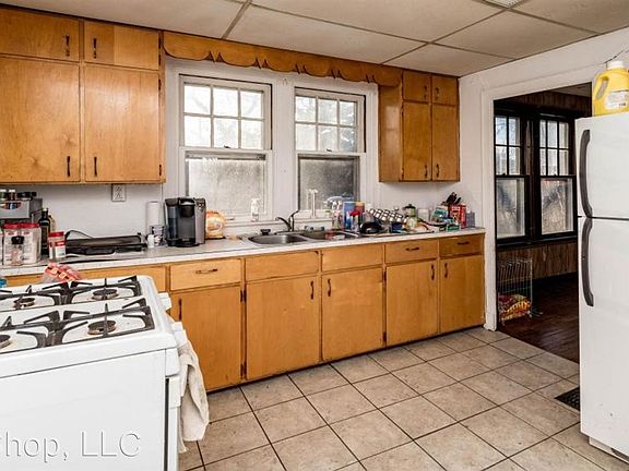 5th image of 1202 Park Ave #A