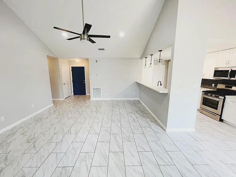 2434 Anthony Hay Ln — Photo 6