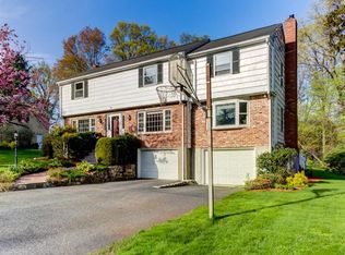 12 Carolyn Ter, Southborough, MA 01772