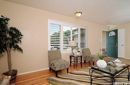 4th image of 144 Brady Ct