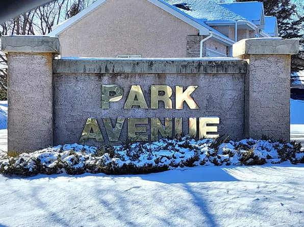 2223 10th Ave SE, Willmar, MN 56201