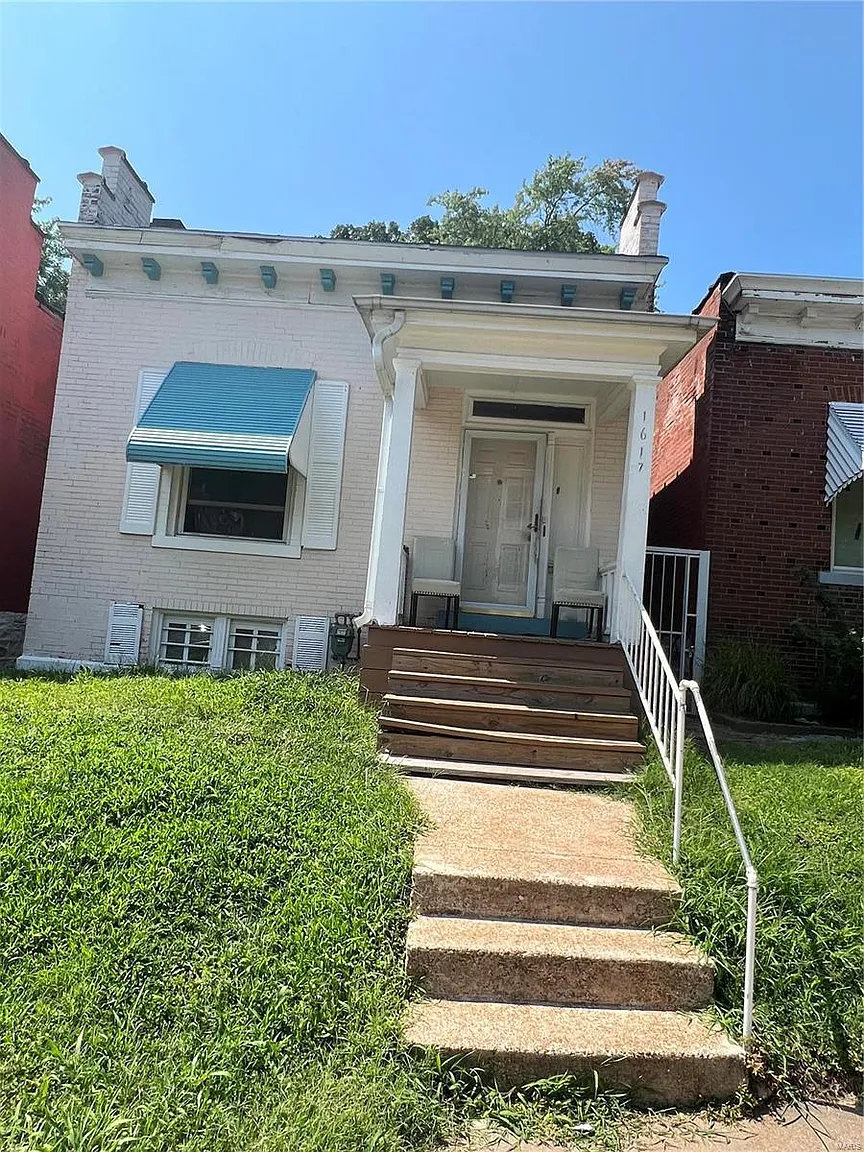 1617 Clara Ave photo 1