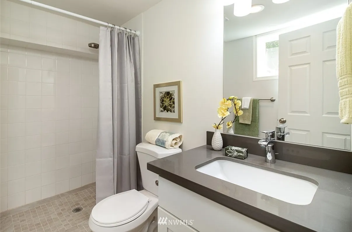 3 bed, 1510 sqft, $3,750 — Photo 3