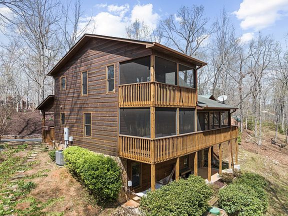 4th image of 161 Arbor Way
