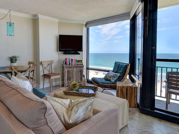 4th image of 2700 N Lumina Avenue #910