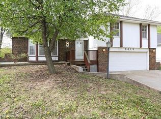 9412 Goddard St, Overland Park, KS 66214