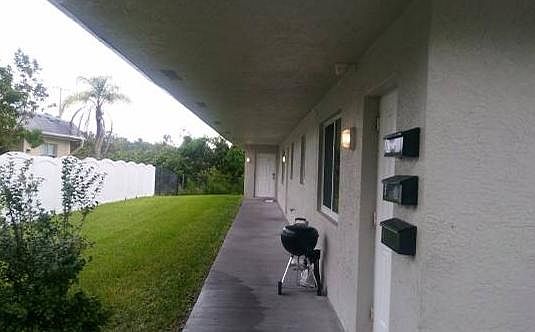 2nd image of 727 S Swinton Ave