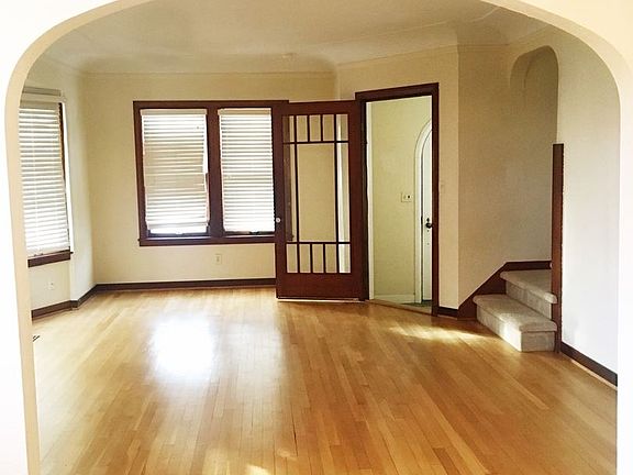 4th image of 2040 Madison Ave SE