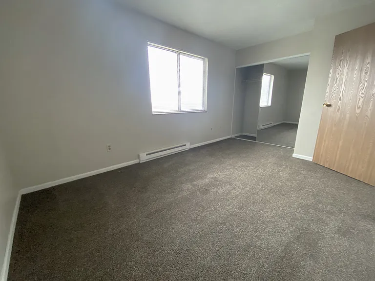 202 S Maple St — Photo 6