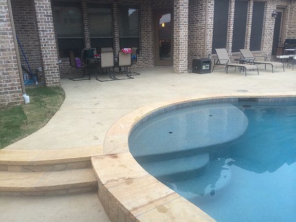 2nd image of 1820 Stillhouse Hollow Dr