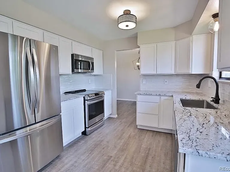 7504 W Quarto Ave — Photo 3