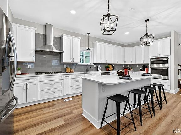 2nd image of 8711 Rosalie Ave