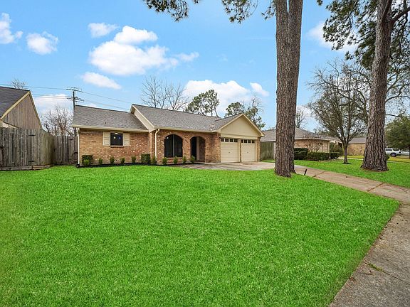 3rd image of 5607 Knobby Knoll Dr