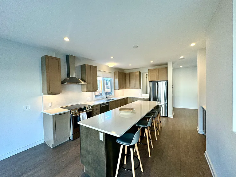 622 Summerhill St — Photo 12