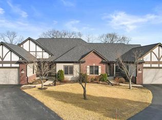 4350 S Rose Ct, New Berlin, WI 53151