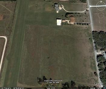 2nd image of 823 Schaper Rd
