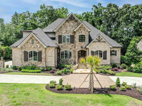 24 Rolleston Dr, Greenville, SC 29615