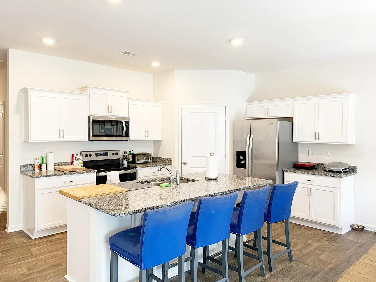 4 bed, 1764 sqft, $1,850 — Photo 4