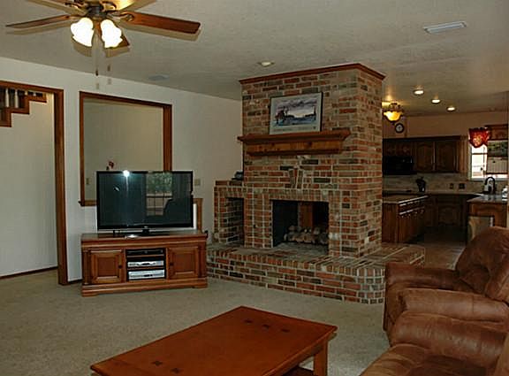 5th image of 115 Sunday Haus Ln