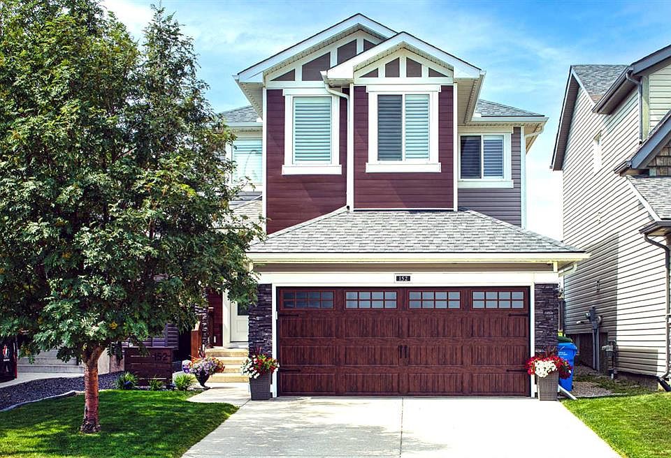 1st image of 152 E Royal Oak Ter NW