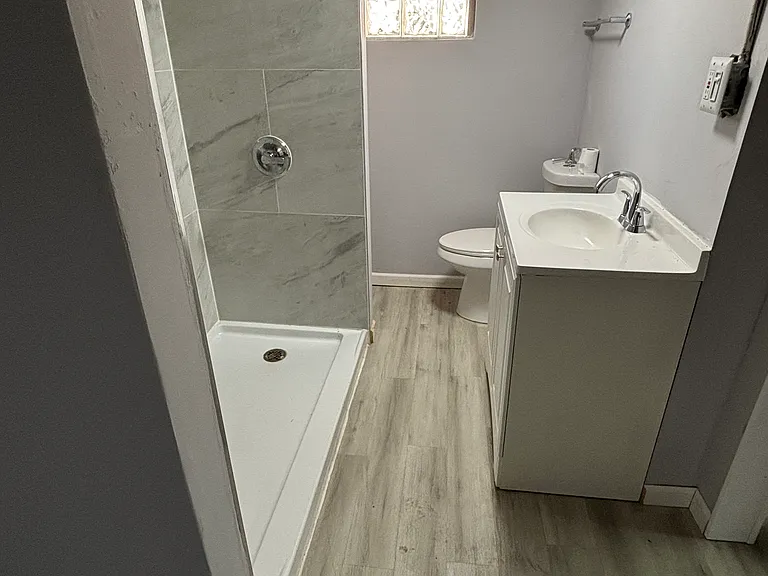 3722 Beekman St #2 — Photo 14