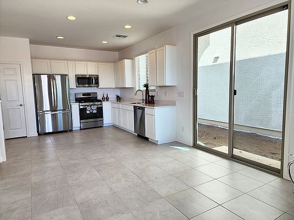 5th image of 4222 S 58th Dr