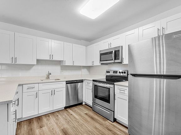 5th image of 22725 SW 66th Avenue SW #103