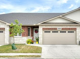 1090 Peabody Ave, Windsor, ON N8P 0C2