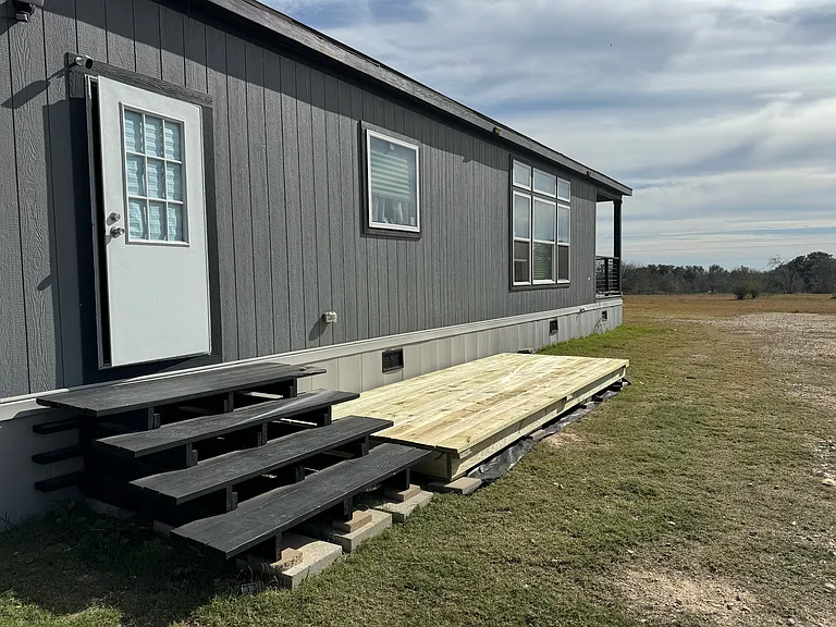 2402 County Road 132 — Photo 8