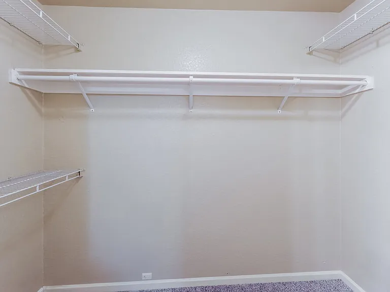15515 Waverly Dr — Photo 12