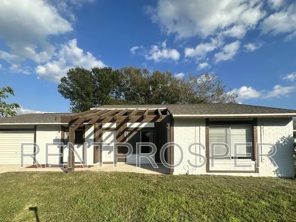 10453 Lazy Lake Dr, Orlando, FL 32821