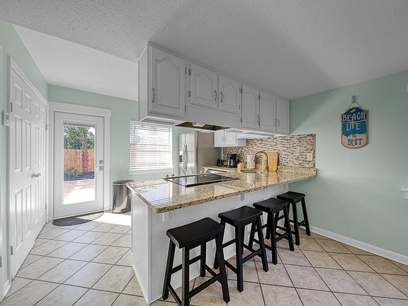 4th image of 21803 Sunset Ave #B