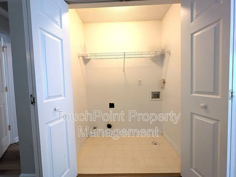 7603 Lullwater Cv — Photo 26