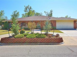 2025 Edinburg Dr, Yukon, OK 73099
