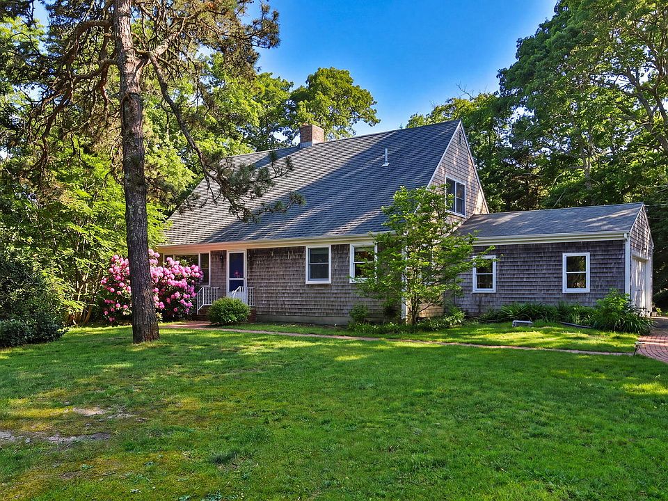 1st image of 14 Deerwood Lane