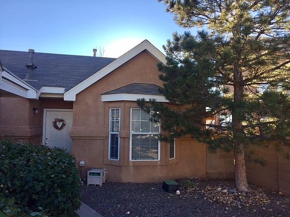 2nd image of 841 Avenida Pastoral NW