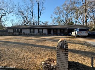 23 Beverly Dr, Natchez, MS 39120