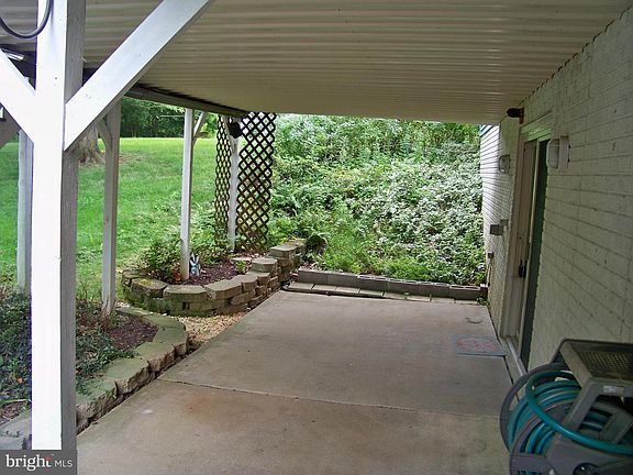5th image of 1968 Wilderness Rd