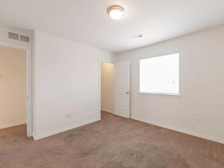 14776 Oslo Ave — Photo 16