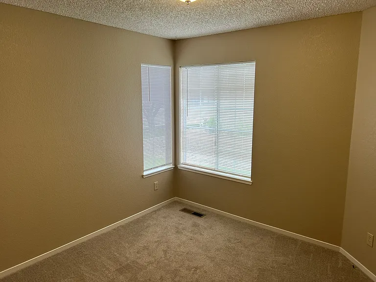 5536 Santa Rosa Ct — Photo 14