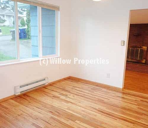 3rd image of 901 S Wright Ave
