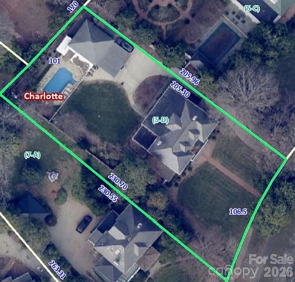 2nd image of 934 Granville Rd
